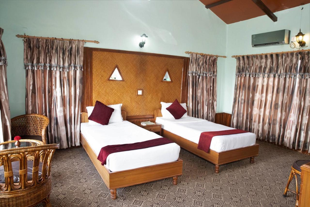 Himalayan Deurali Resort Pokhara Bagian luar foto