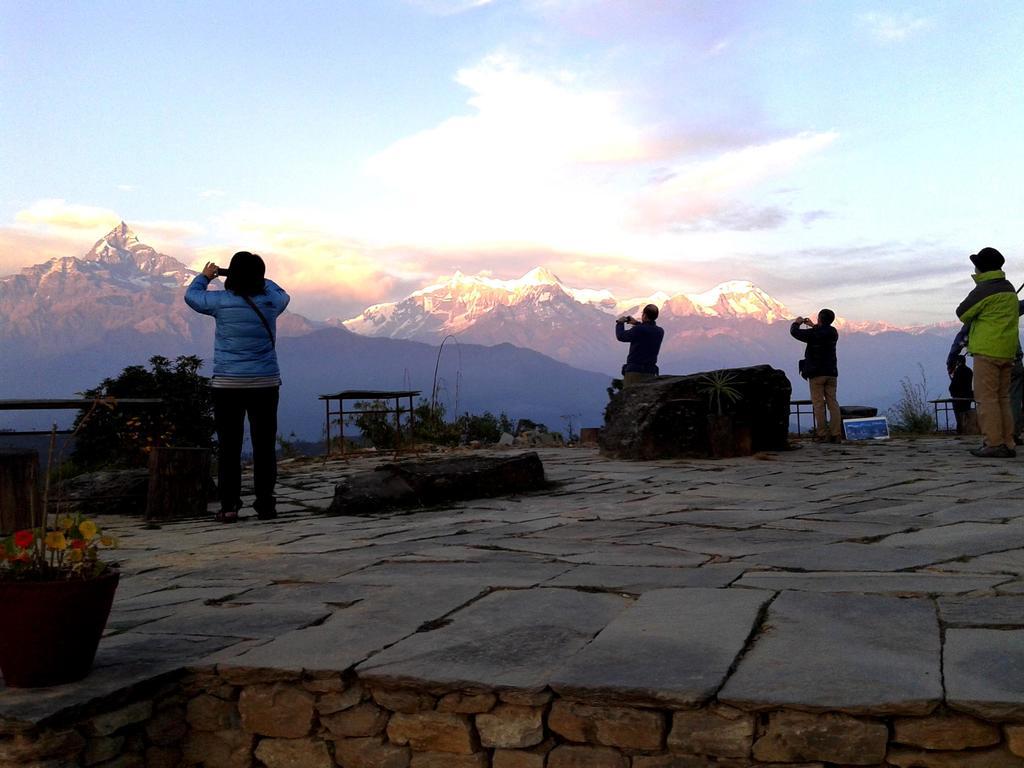 Himalayan Deurali Resort Pokhara Bagian luar foto